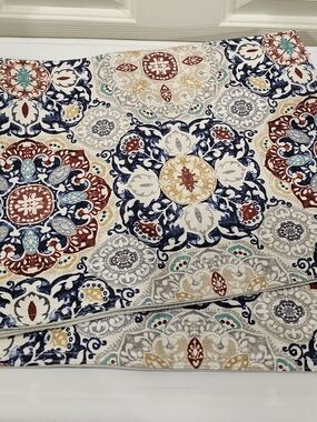 Mainstays Cream Table Runner with Blue, Gold and Red Medallion Print